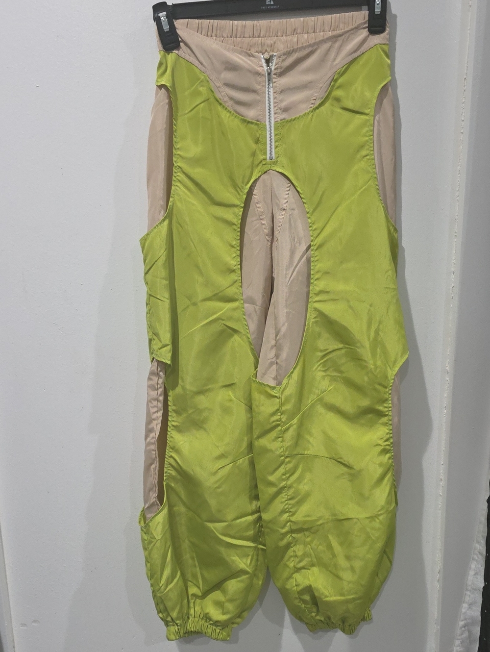 CIDER PARACHUTE pants Baggy Barrel Womens Size Large NEW With Tags.